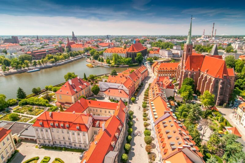 Wroclaw: Guided City Walk in Spanish - Explore Wroclaws 1000-Year-Old Charm in 2.5 Hours