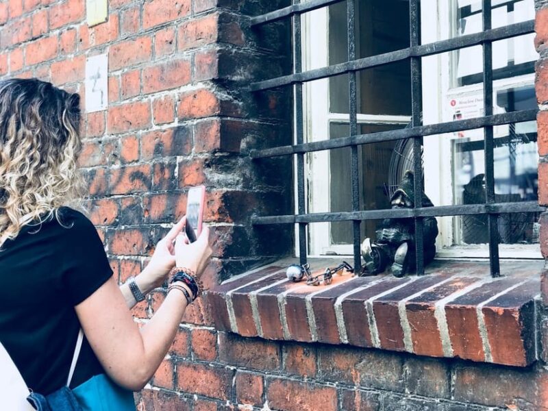 Wroclaw: Guided City Walk in Spanish - What Makes This Tour Stand Out