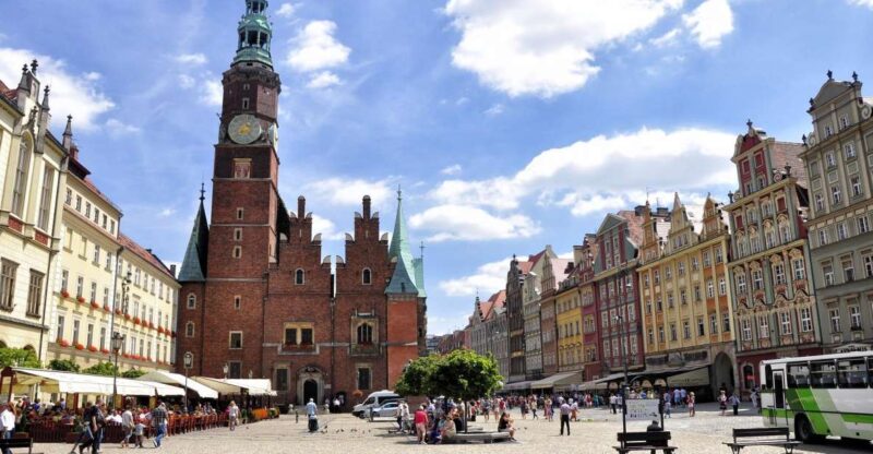 Wroclaw: Old & New Town Highlights Private Guided Walking To - Hidden Gems and Local Tips in Wroclaw