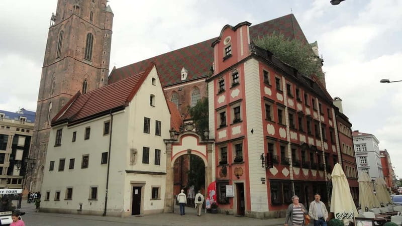 Wroclaw: Old Town, Ostrów Tumski, and Dwarves Guided Tour - Wroclaw’s Dwarves: The City’s Quirky Treasure
