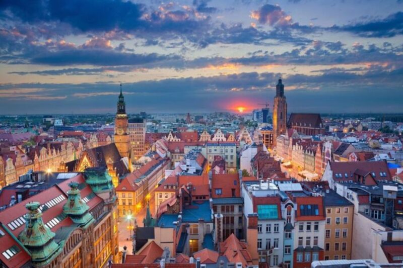 Wroclaw: Private custom tour with a local guide - Key Points