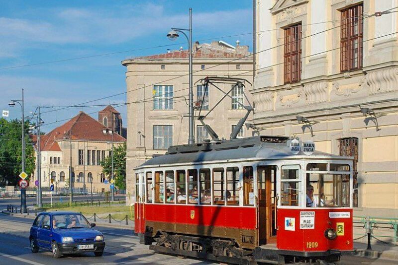 Wroclaw: Private Tour by smal Historic Tram 1,5h 13-16 seats - Practical Details: Booking, Group Size, and Language Options