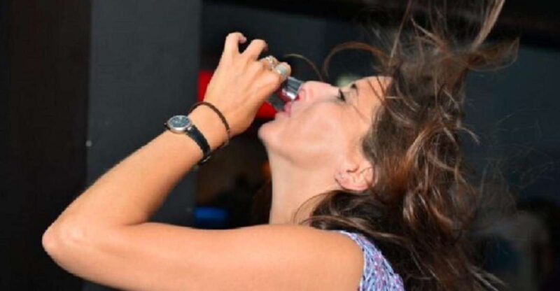 Wroclaw Pub Crawl with Free Drinks - Starting Point at Pewexx and the Meeting Process