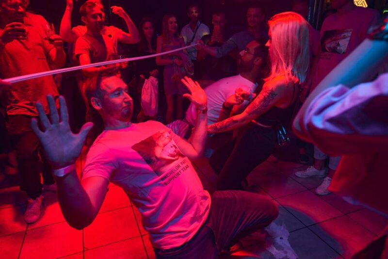 Wroclaw Pub Crawl with Free Drinks - Practicalities: Meeting, Ending, and What to Bring