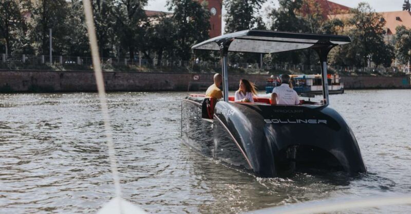 Wroclaw: Solar Catamaran Cruise on the Odra River - Listening to Multilingual Audio Guides
