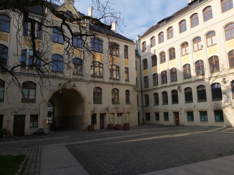 Wroclaw: Third Reich and World War Two Historical Tour - Visiting the Former Gestapo Building and Other WWII Sites