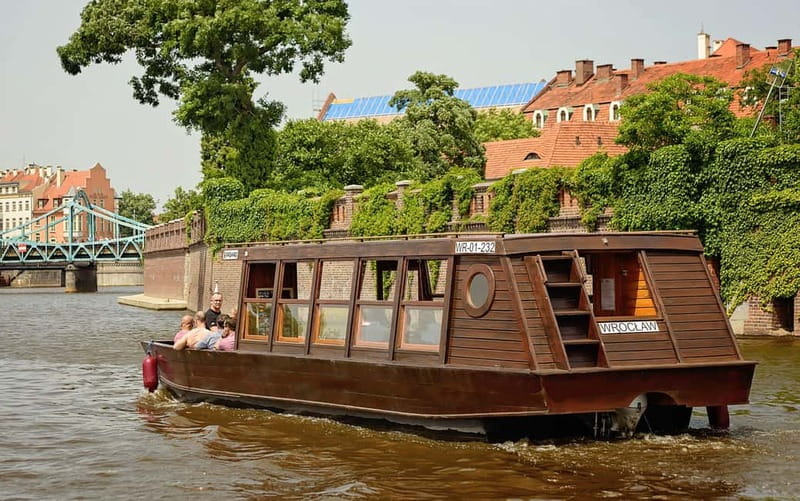 Wroclaw: Ticket for Old Town Christmas Cruise by Heated Ship - The Experience’s Highlights and Limitations