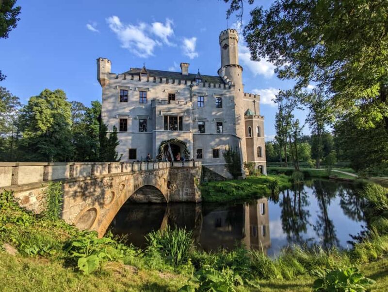 Wroclaw to Prague: 2-in-1 (Private Transfer + Country Tour) - Wroclaw to Prague with Private, Door-to-Door Service