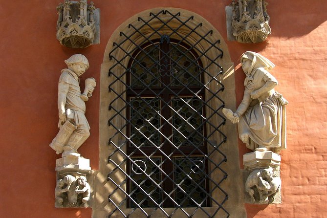 Wroclaw with licensed guide, 2 hours, professional and humorous! - Starting at Wroclaw’s Market Square and the Gothic Town Hall