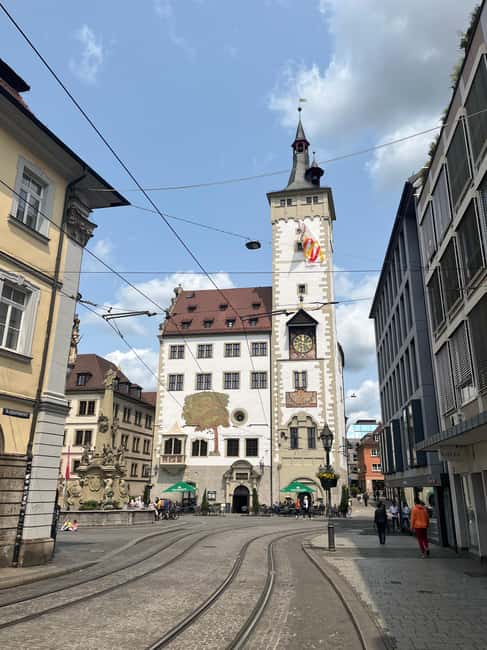Würzburg Old Town Tour with Wine Tasting on the Old Main Bridge - Enjoying Würzburgs Hidden Gems and Local Culture