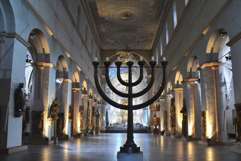 Würzburg - Private tour including visit to Residence - Schönborn Chapel and Würzburg Cathedral: Religious Landmarks