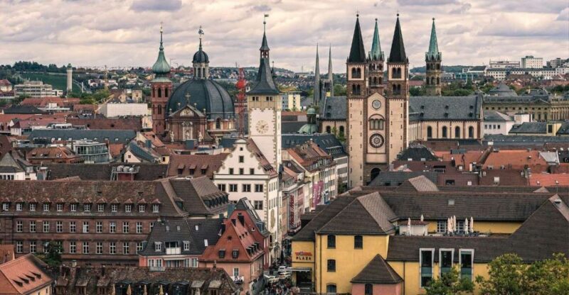 Würzburg: Private Walking Tour With Professional Guide - Explore Würzburgs Historic Heart with a Private Guide