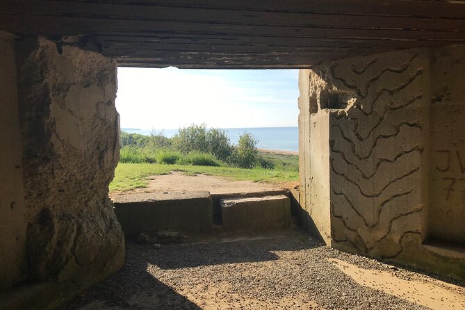 WW II Private Guided Tour American Landing Beaches in Normandy - Pointe du Hoc: Cliffs of Courage