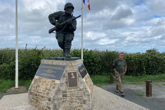 WW II Private Guided Tour American Landing Beaches in Normandy - Omaha Beach: The Most Intense Combat Zone