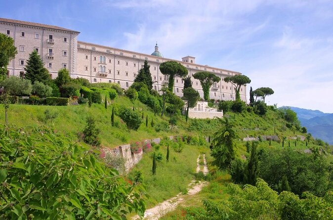 WW2 BATTLEFIELDS: Montecassino from Rome - Experience the Historic WWII Battlefields of Montecassino from Rome