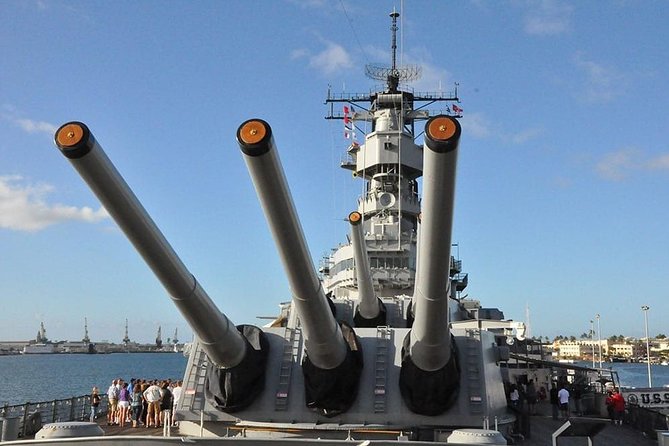 WWII Pearl Harbor Heroes Deluxe Tour - Exploring the Battleship Missouri