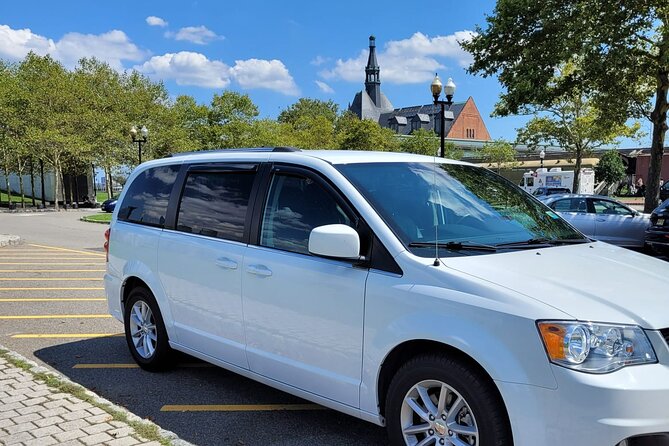 XL Mini Van from EWR Airport to Cape Liberty Cruise Terminal - Key Points
