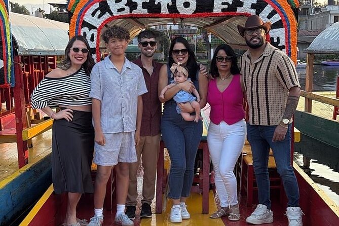 Xochimilco a Floating Party Mexico City - Food, Drink, and Onboard Amenities