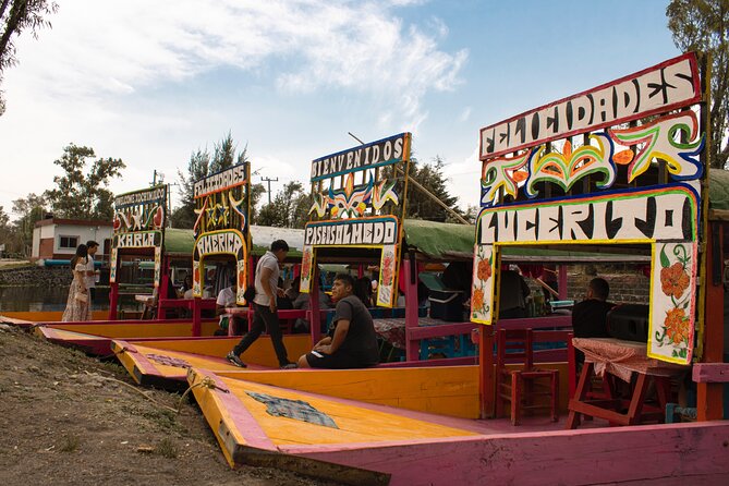 Xochimilco BOAT LIGHT PARTY WITH 1 DRINK AND 4 TAQUITOES + 18 - The Sum Up: A Party on the Water in Xochimilco