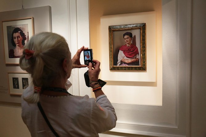 Xochimilco, Coyoacan, Frida Kahlo Museum & Artistic Murals - Lunch Options and Additional Expenses