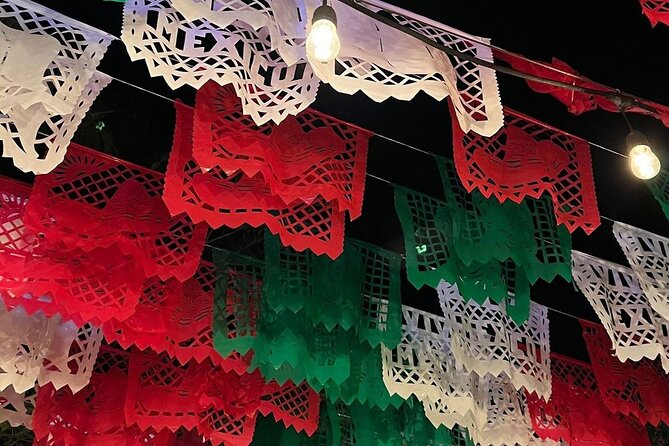 Xoximilco Cancun's Traditional Mexican Cruise and Dinner Party - What Makes the Xoximilco Cancun Experience Unique