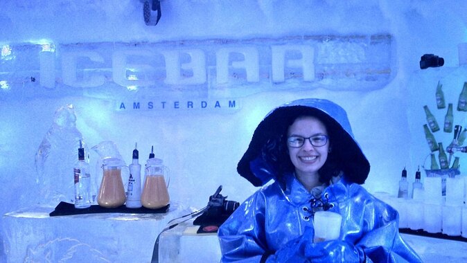 Xtracold Icebar Amsterdam & 1-Hour Canal Cruise - This Tour Combines a Frosty Icebar Experience with a Relaxed Canal Cruise