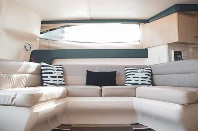 Yacht Carver - Luxury Private Yacht Tour - Convenient Meeting Point and Private Transportation