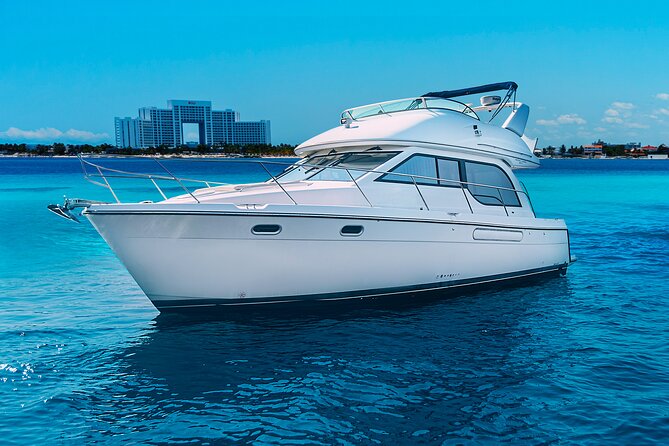Yacht Meridian 40FT Best Private Rental in Cancun - The Yacht Meridian 40FT: A Top Choice for Cancun Private Cruises