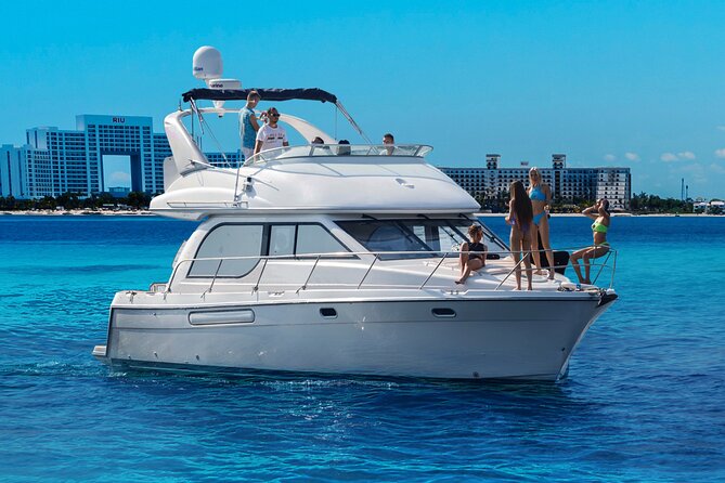 Yacht Meridian 40FT Best Private Rental in Cancun - Highlights of the Isla Mujeres Stop