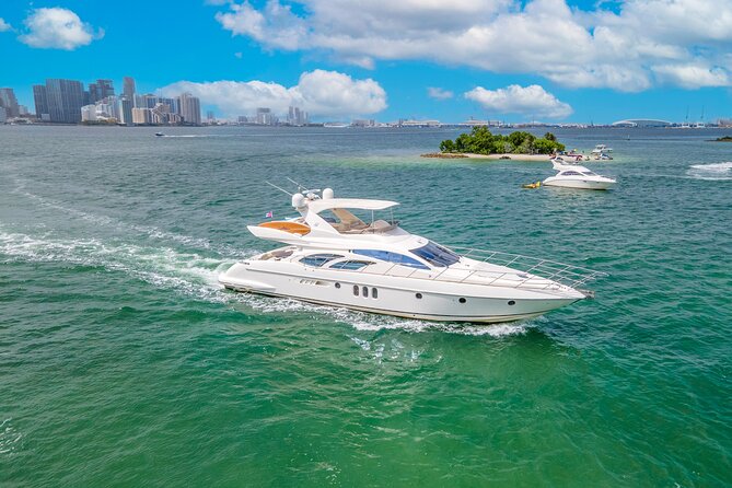 Yacht Rental 60 ft + 2 Jet Skis | Private Boat Tour - Explore Iconic Miami and Fort Lauderdale Spots