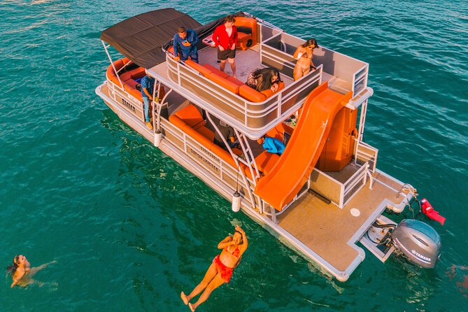 Yacht With Slide in Cabo San Lucas | 45 FT Pantoon - Key Points