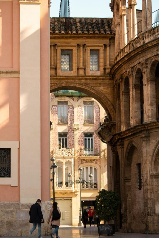 Yamaha Fat Bike Adventure: Valencias Past and Future - Riding Through the Historic and Cultural Heart at Russafa