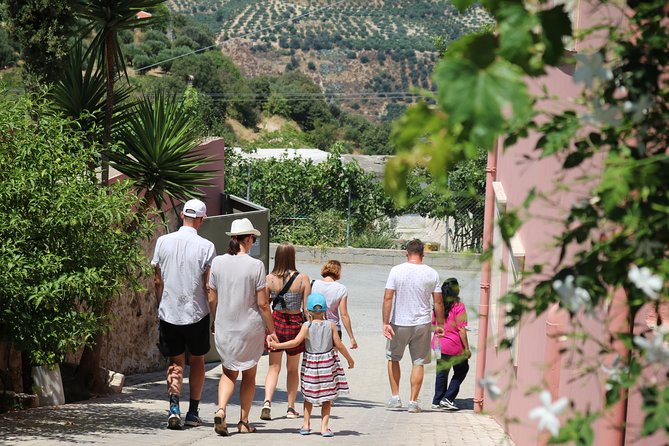 "YAMAS" - Winery tour &wine tasting - Why Visit Douloufakis Winery in Crete