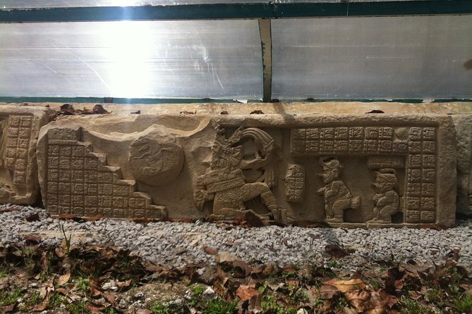 Yaxchilan and Bonampak Archaeological Zone - The Experience of the Lacandon Jungle