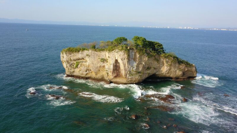 Yelapa Escape & Snorkeling in Puerto Vallarta by Speedboat - Visiting Mismaloya Arches for Photos and Scenic Views