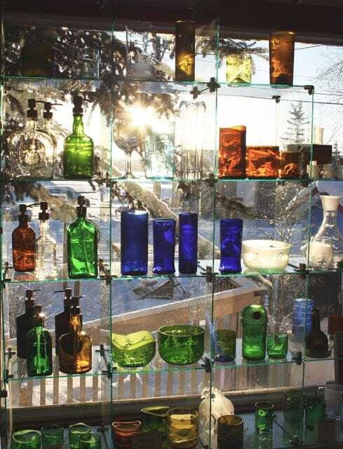 Yellowknife: Glass Etching Workshop - Guided Instruction from a Knowledgeable English Speaker