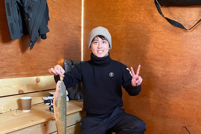 Yellowknife Private Ice Fishing and Aurora Tour in Heated Hut - The Magic of Northern Lights in a Cozy Setting