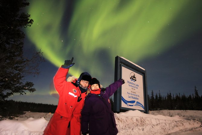 Yellowknife Tours - Aurora by bus - Customer Satisfaction and Notable Reviews