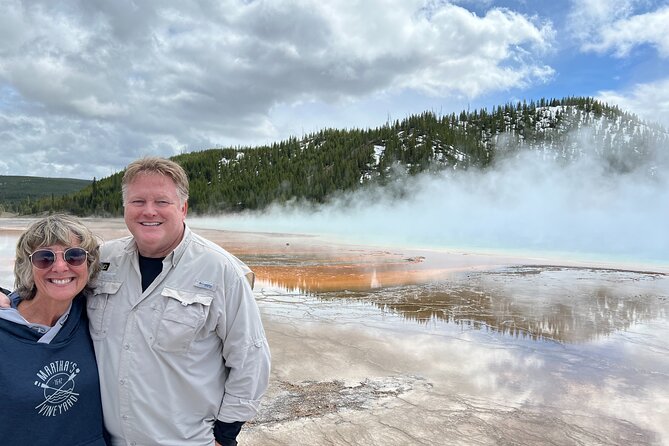 Yellowstone: Private Guided Tour - Geothermal Wonders at Mud Volcano and Yellowstone Lake