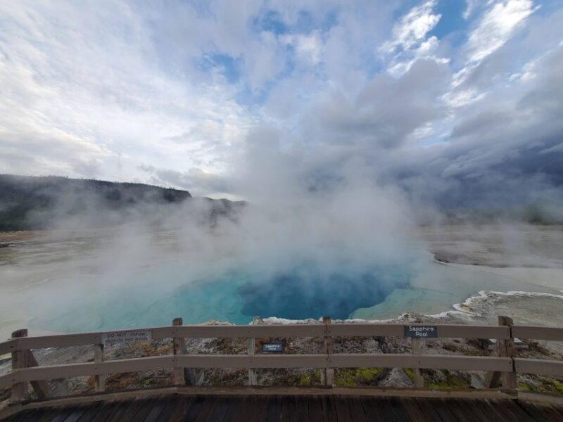 Yellowstone: Upper Geyser Basin Hike with Lunch - Explore Yellowstone’s Upper Geyser Basin with a Naturalist Guide