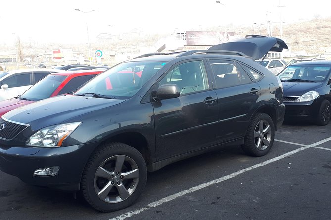 Yerevan city-Zvartnots airport transfer - Who Benefits Most from This Airport Transfer?