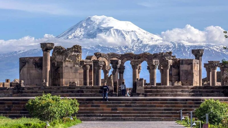 Yerevan: Echmiatsin St. Hripsime/Gayane, City tour Zvartnots - The Ruins of Zvartnots Temple: Once the Tallest Building in the World