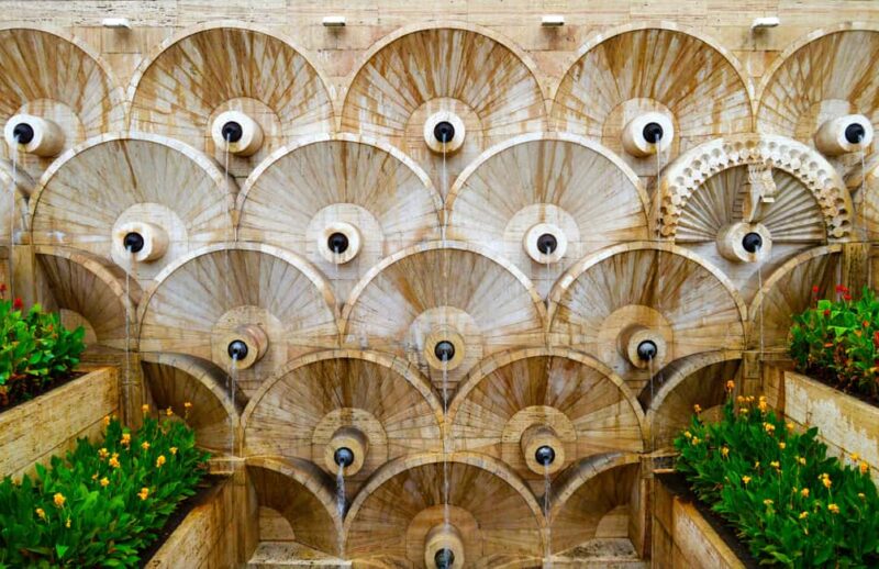 Yerevan: Evening Walking Tour with Local Guide - Iconic Victory Park and the Mother Armenia Statute