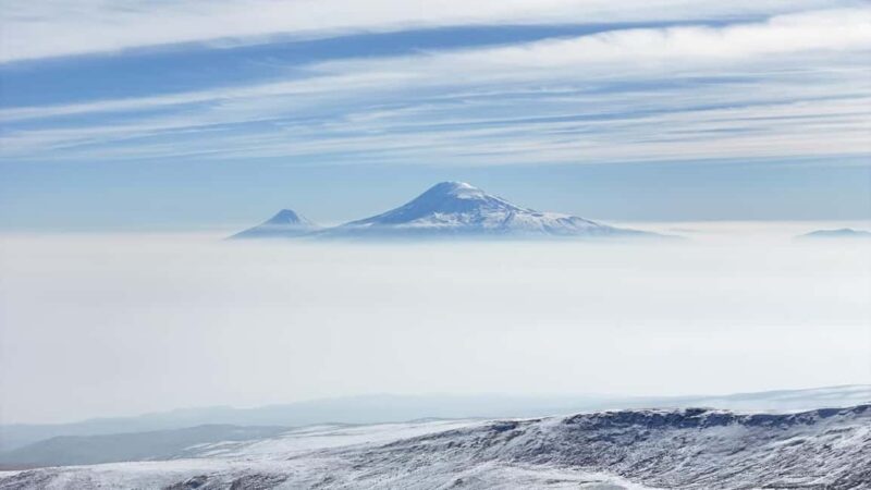 Yerevan: Hovhannavank, Saghmosavank & Alphabet, Myler Tour - Visiting Hovhannavank: A Clifftop Architectural Marvel