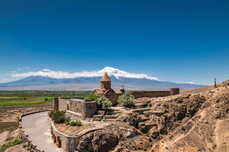 Yerevan: Khor Virap, Noravank, Cave & Wine Tasting Day Trip - Noravank Monastery Among Red Cliffs