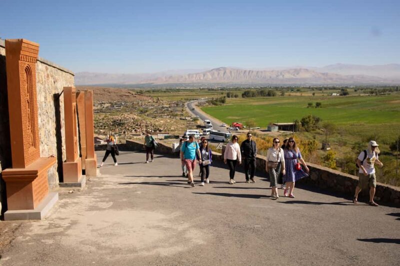 Yerevan: Khor Virap, Noravank, Cave & Wine Tasting Day Trip - Wine Tasting in Areni Village