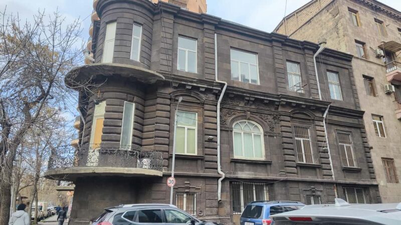 Yerevan: Old stories and secrets - Visiting the Blue Mosque and Cultural Diversity