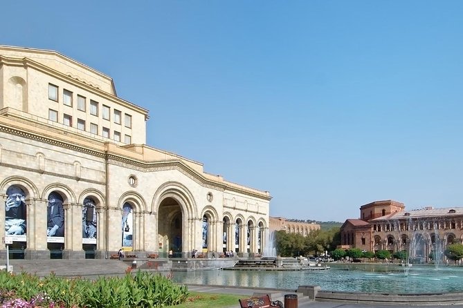 Yerevan tour in a retro Lada with drinks (Yerevan city tour) - Yerevan in a Classic Car: Who Will Love This?