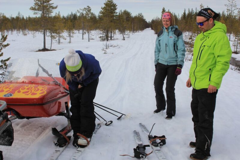 Ylläs: Guided Wilderness Ski Tour with Outdoor Lunch - Skiing Through the Lappish Forest and Frozen Lakes