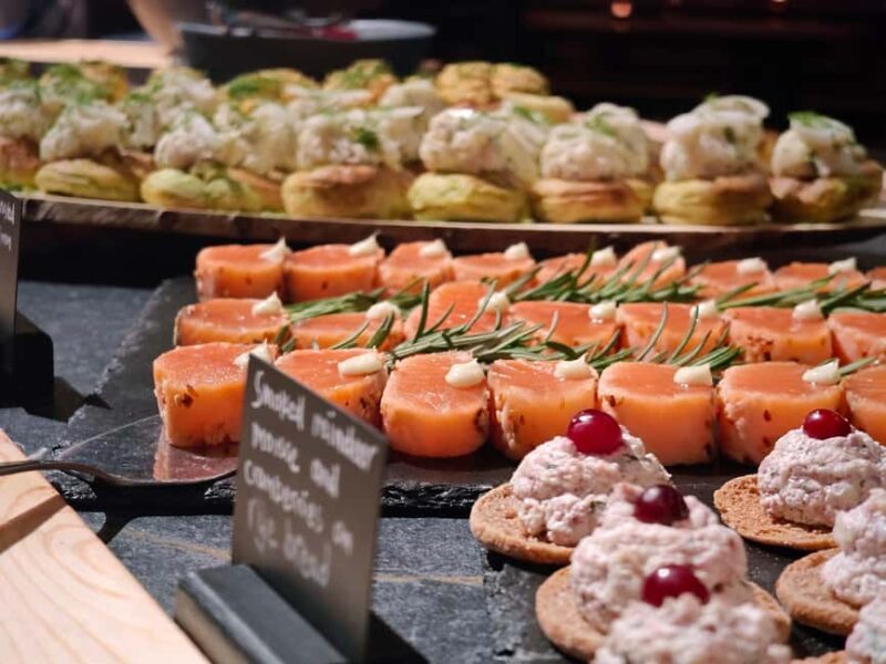 Ylläs: Northern Lights Dinner with Snowcat Ride - Ylläs: Northern Lights Dinner with Snowcat Ride